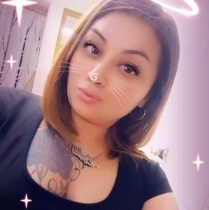 Meet your Posher, Valerie